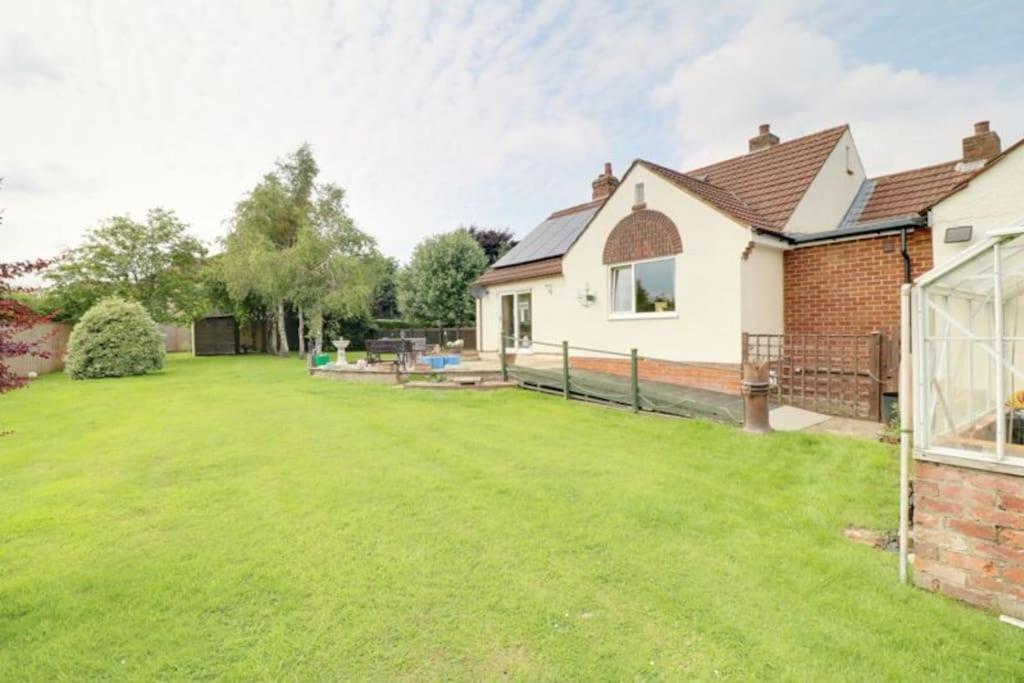 Millfields Cottage And Garden Goxhill  Exteriör bild