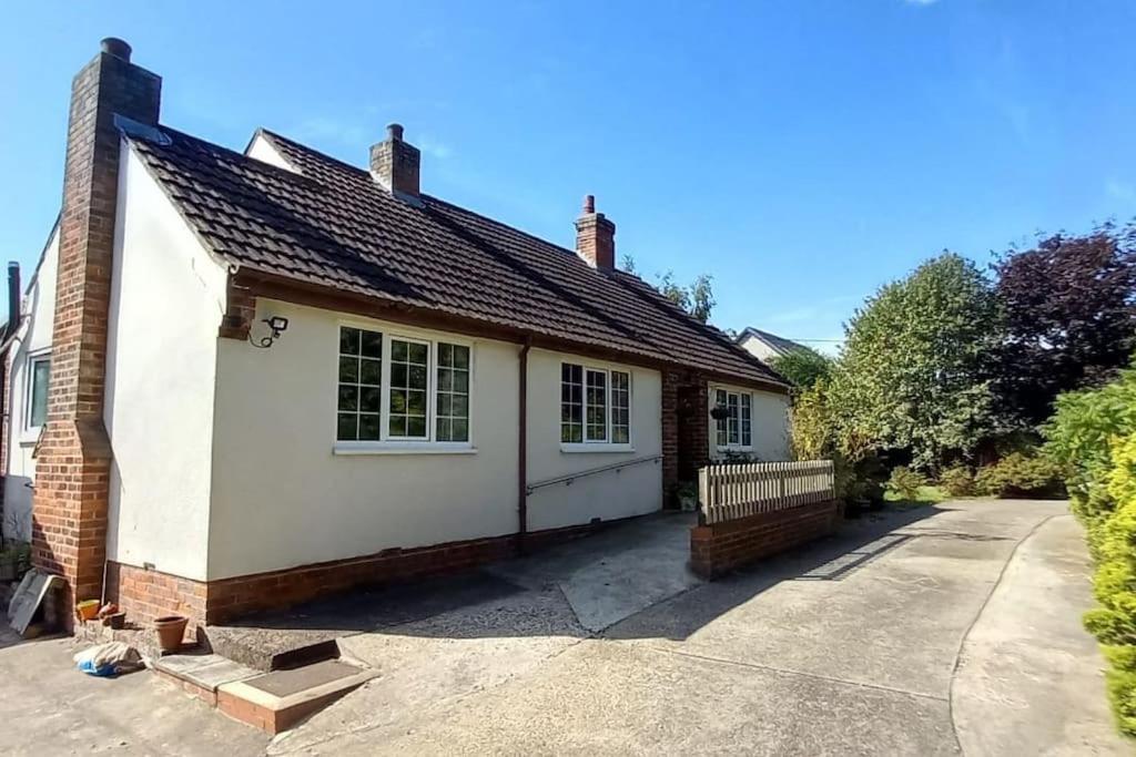 Millfields Cottage And Garden Goxhill  Exteriör bild