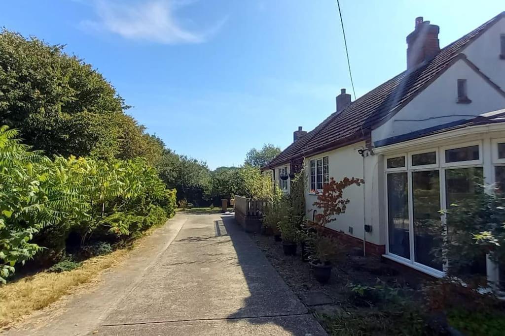 Millfields Cottage And Garden Goxhill  Exteriör bild